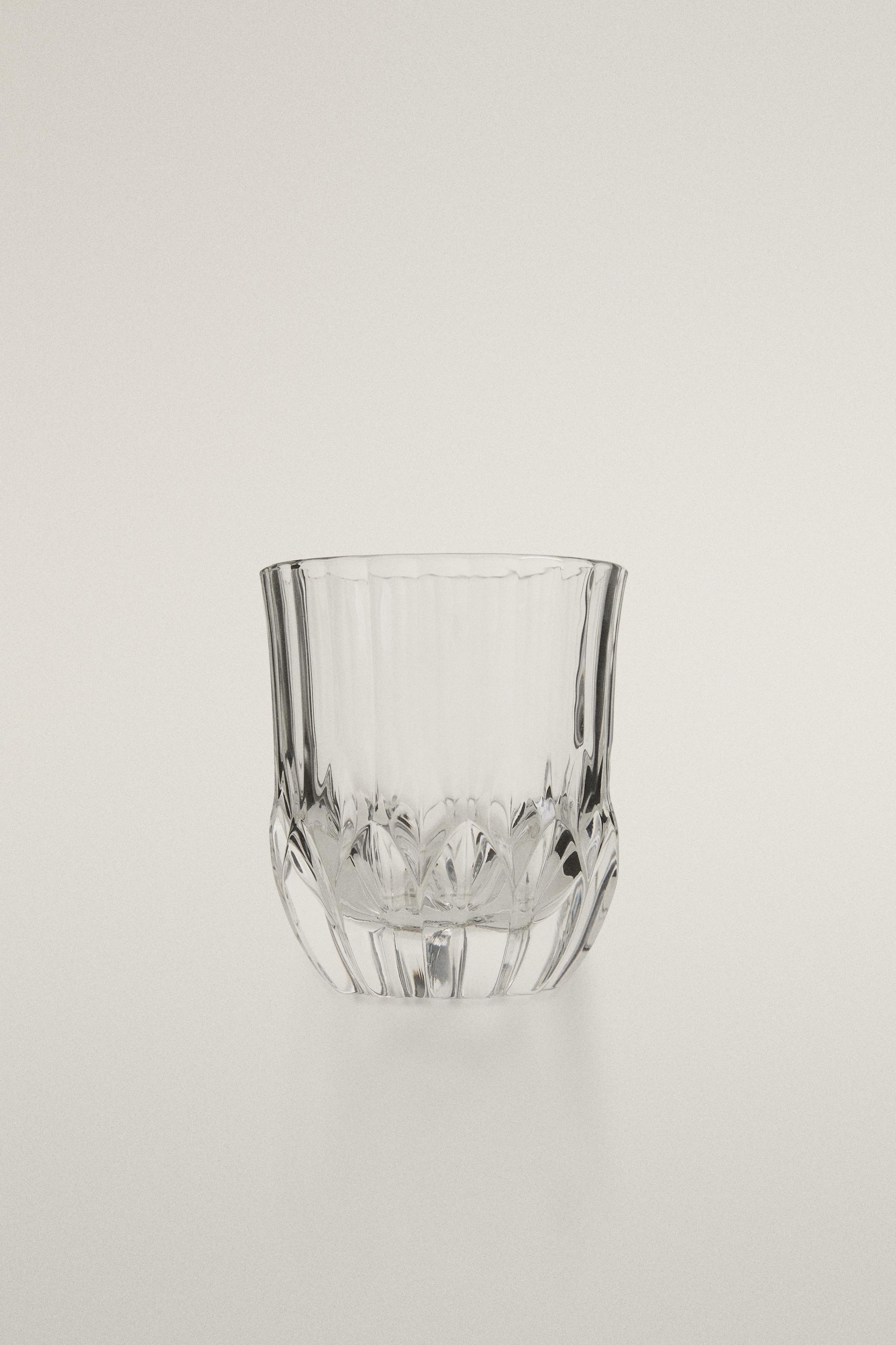 ENGRAVED-EFFECT CRYSTALLINE TUMBLER